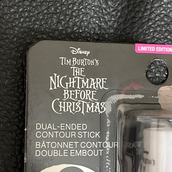 wet n wild Nightmare Before Christmas Dual Ended Contour Stick - Picture 6 of 7